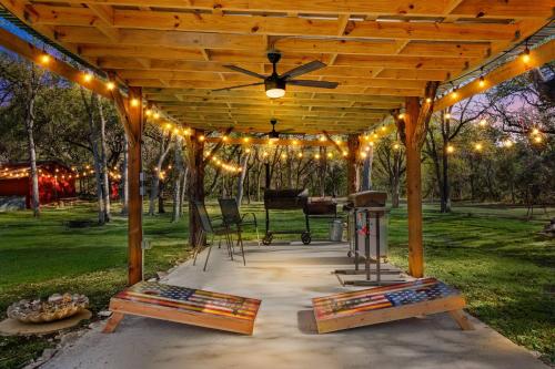 River Road Retreat 17971428 — New Braunfels