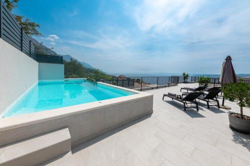 Vila Brela 1 — 4-Star Luxury Hotel in Brela, Croatia
