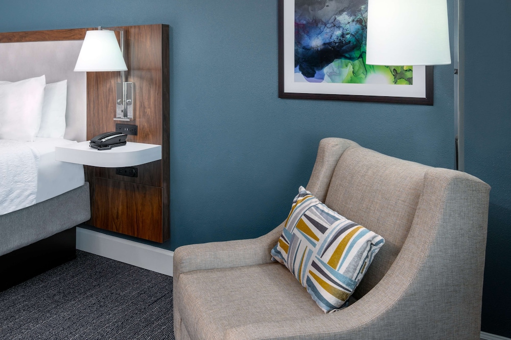 Hampton Inn Savannah Historic District - photo 19
