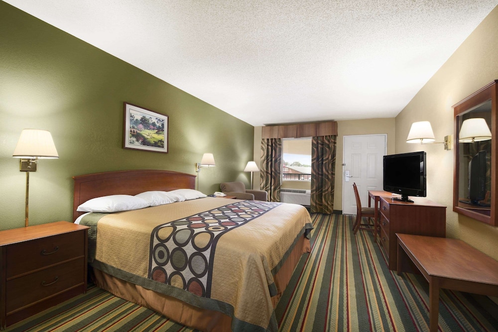 Super 8 by Wyndham Meridian - photo 12