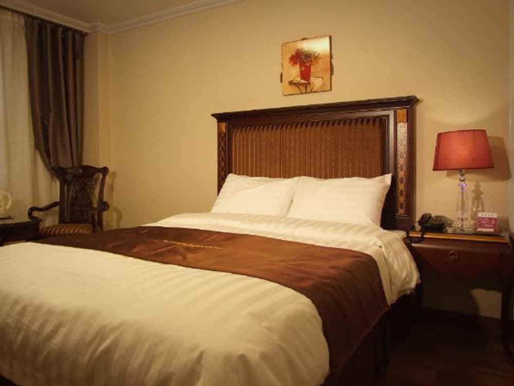 H Avenue Jecheon Station — hotel in Neietsu