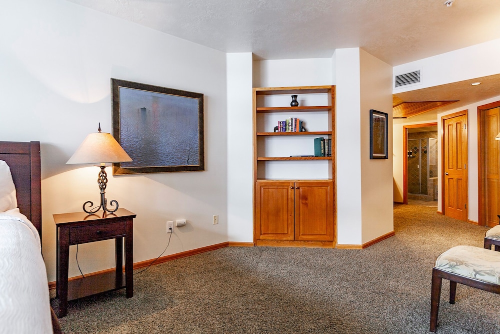 The Caledonian by All Seasons Resort Lodging - photo 32