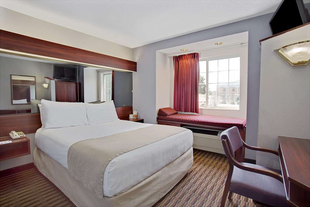 Microtel Inn by Wyndham Murfreesboro - photo 10