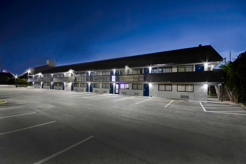 Motel 6 Columbus OH OSU North - photo 3