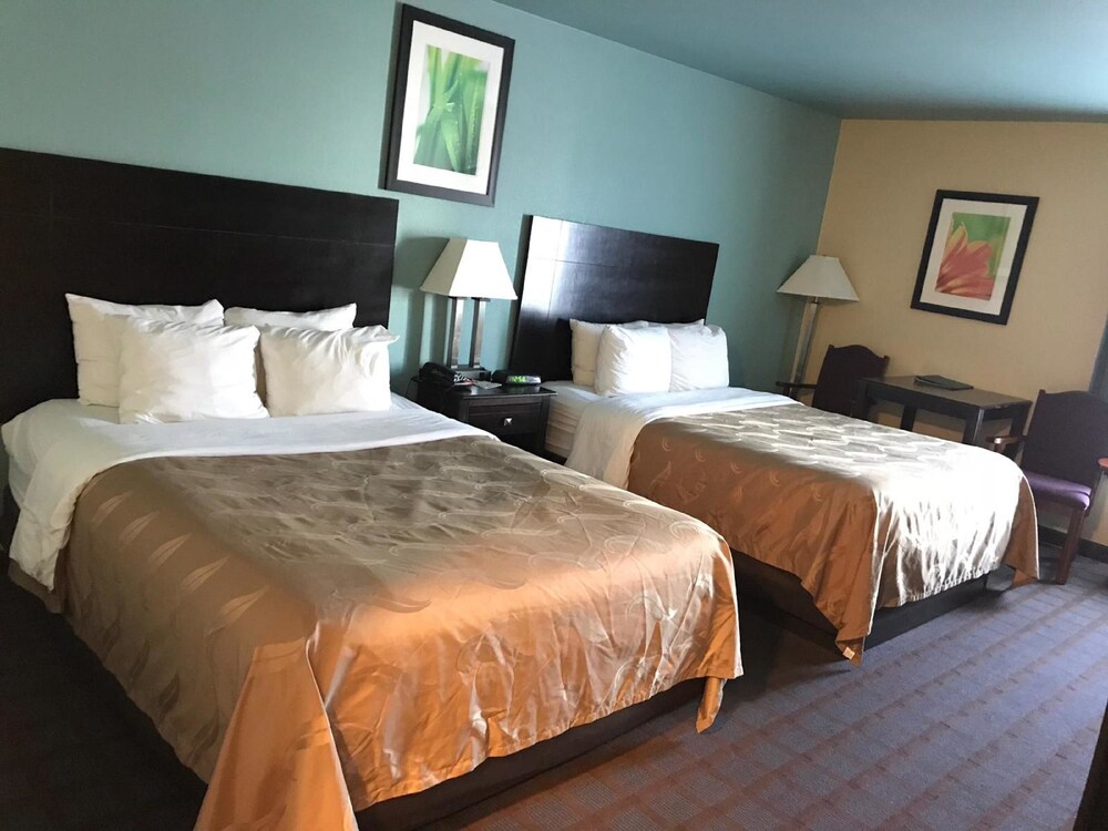 SureStay Plus Hotel by Best Western Blue Springs - photo 12