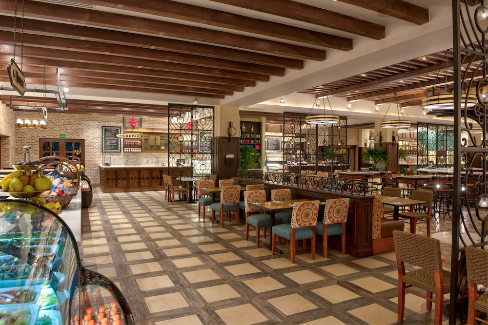 Food court