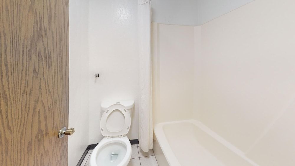 Waconia Inn & Suites - photo 5