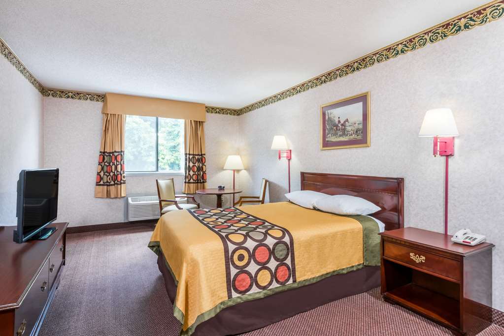Super 8 by Wyndham Hancock MD - photo 11