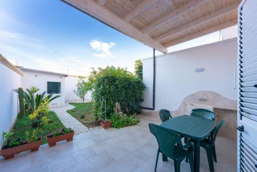 La casa di nonno Mario Salento — 4-Star Luxury Hotel in Magliano, Italy