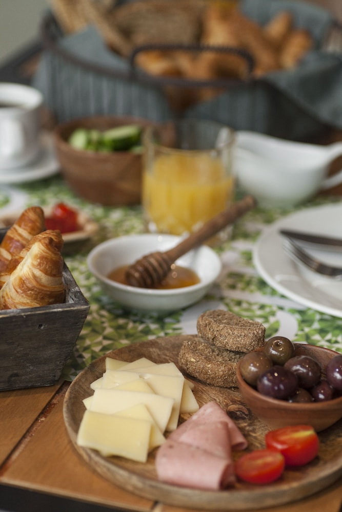 מזון ומשקאות