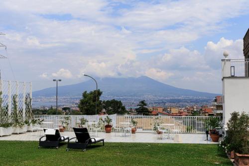 Villa Pia Suites — 4-Star Luxury Hotel in Castellammare Di Stabia, Italy