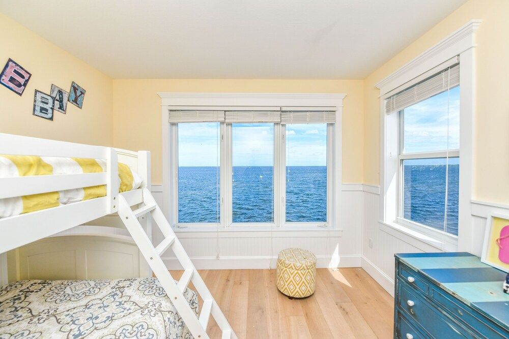 Bayfront Paradise - photo 17