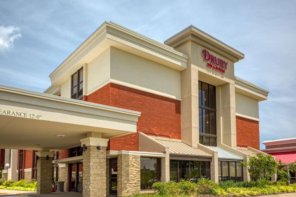 Drury Inn & Suites St. Louis Fairview Heights - photo 11