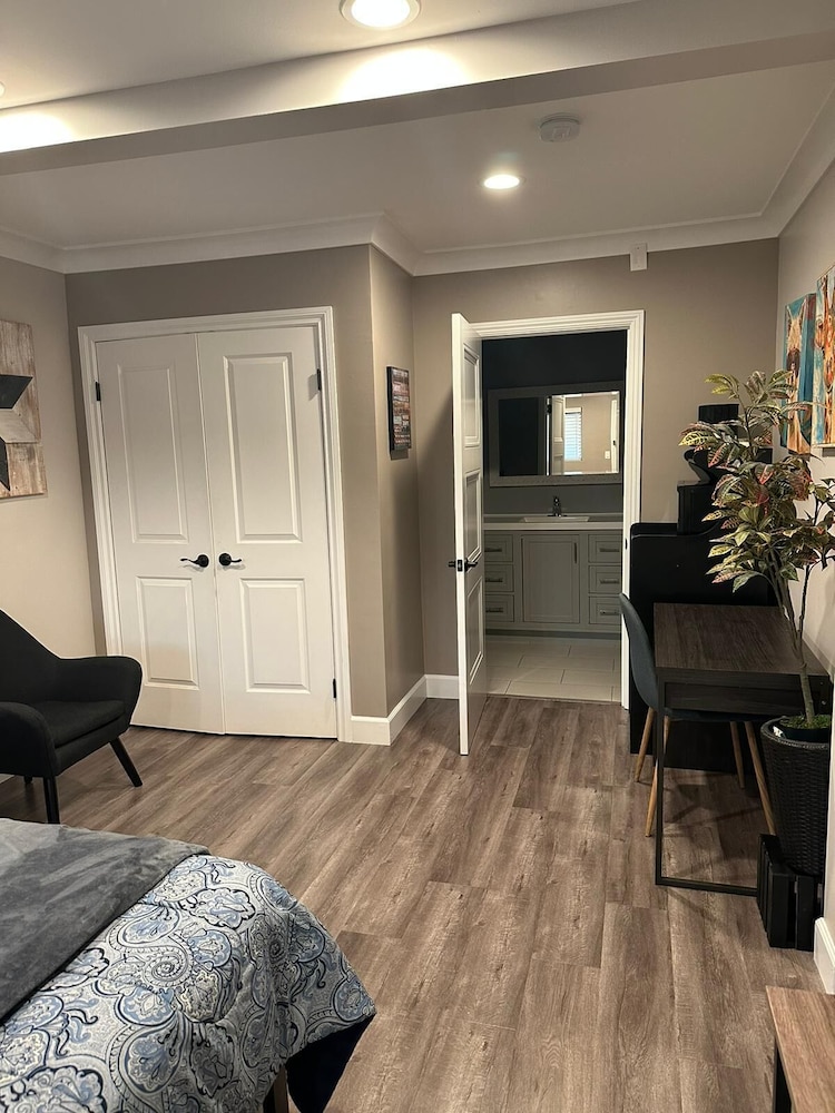 Anaheim Executive Inn & Suites - photo 48