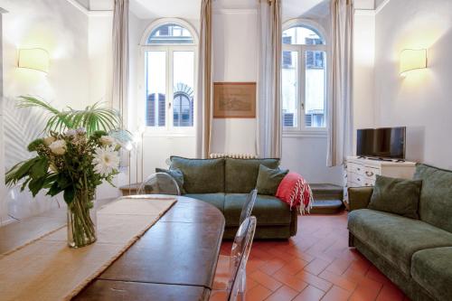 Rondinelli Charme Prestige — 4-Star Luxury Hotel in Florence, Italy