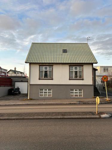 Apartment in Reykjavikurvegur Birta Rentals