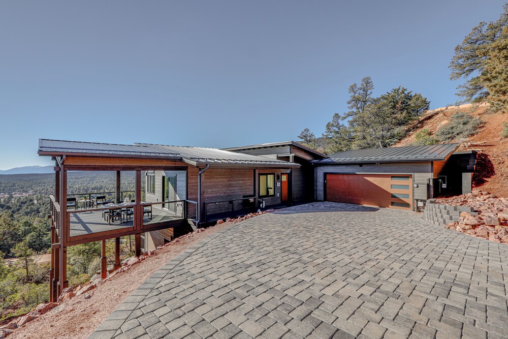 Hot Tub And Panoramic Mtn Views Pine Retreat — Pine