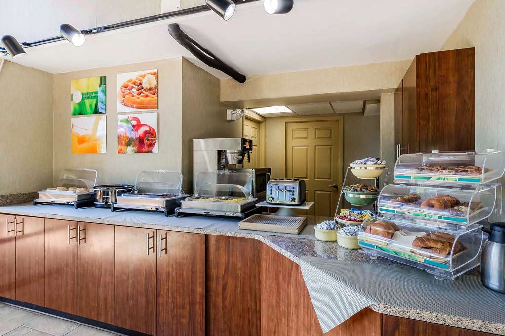 Quality Inn & Suites Sevierville Pigeon Forge - photo 28