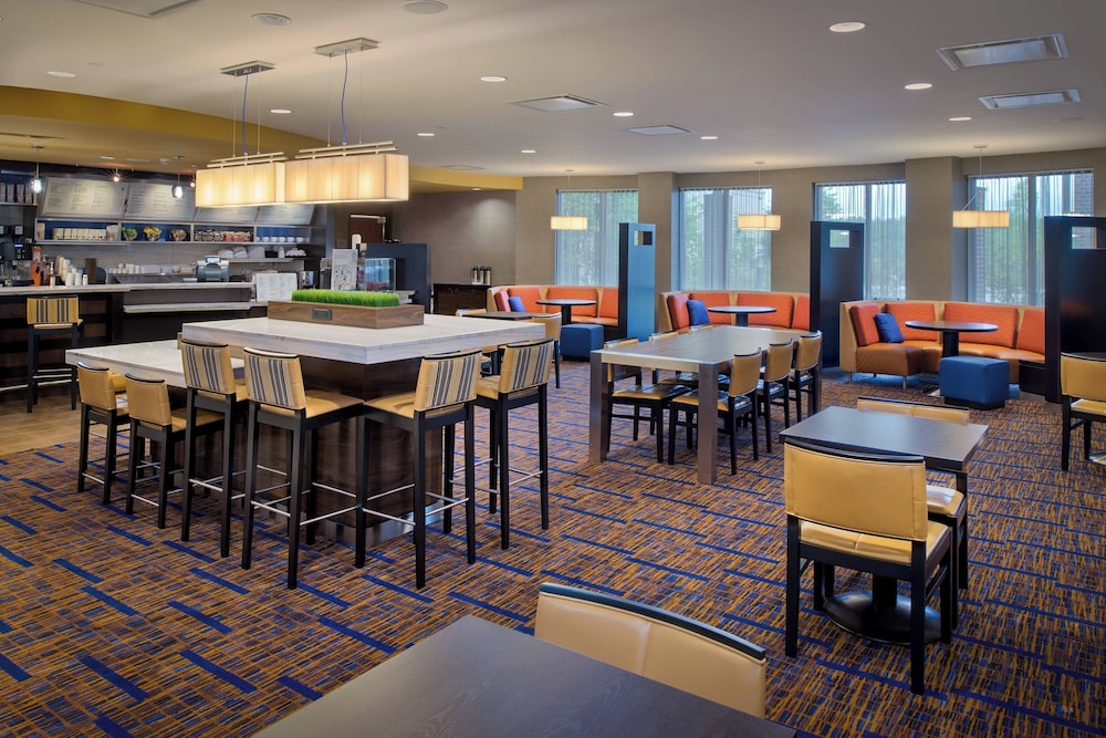 Courtyard by Marriott Hanover Lebanon - photo 18