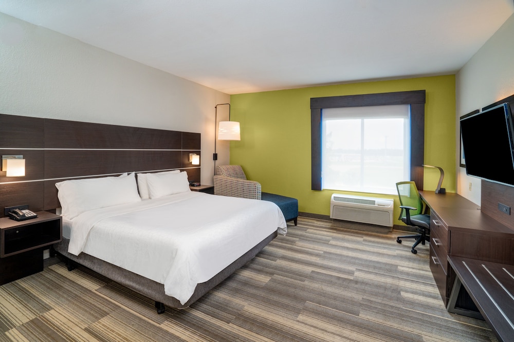 Holiday Inn Express and Suites Winona North by IHG - photo 13