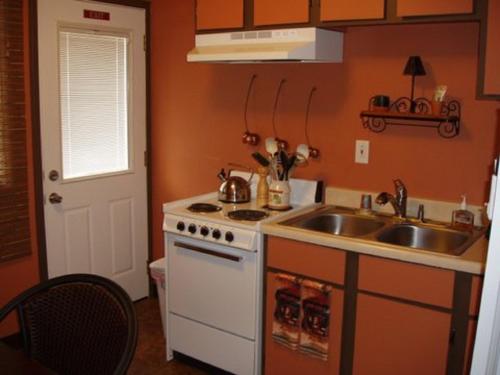 Summit View Lodge — 4-Star Luxury Hotel in Seward, United States