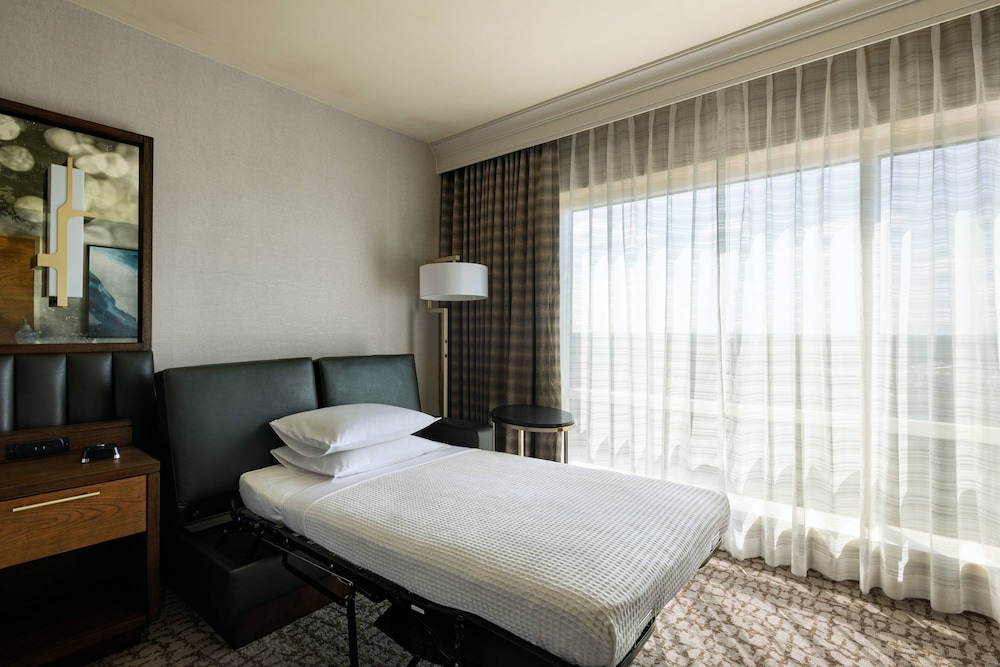 The Woodlands Waterway Marriott Hotel & Convention Center - photo 12