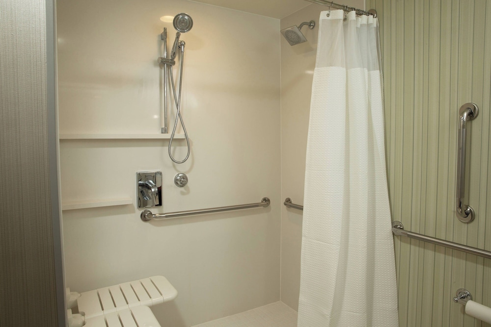 Courtyard Marriott Lafayette - photo 25