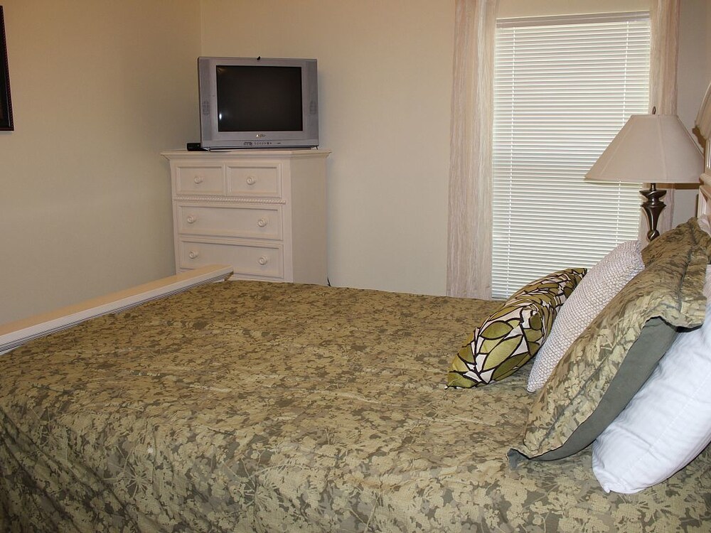 Ov3173 Emerald Island 4 Bed 3 Baths Townhome - photo 4