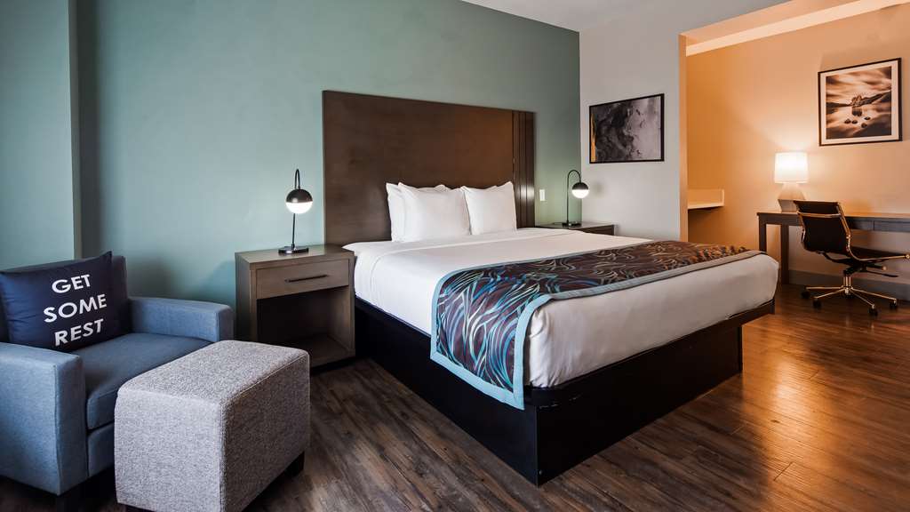 Best Western Plus New Barstow Inn & Suites - photo 13