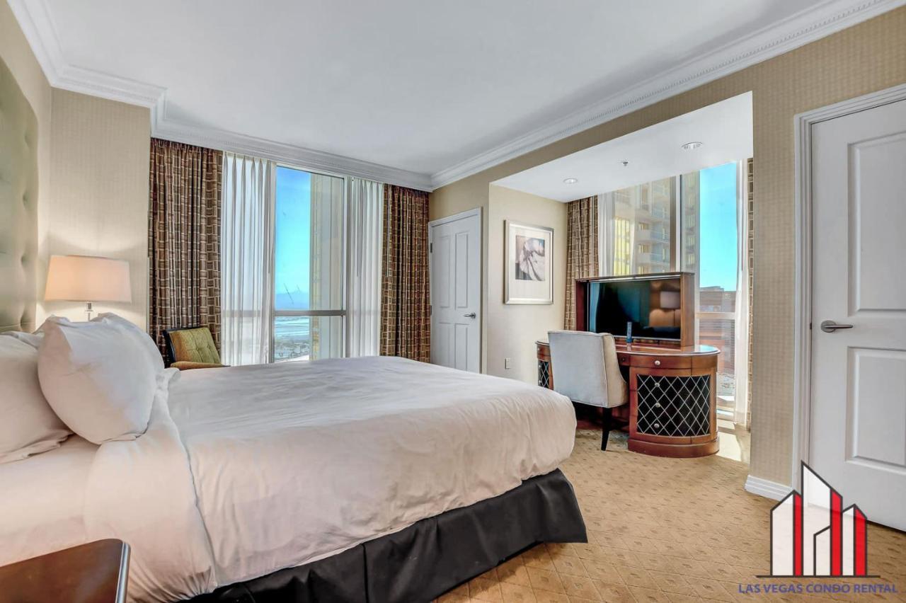 MGM Signature 25 702 1Bedroom 2Bath Balcony Suite