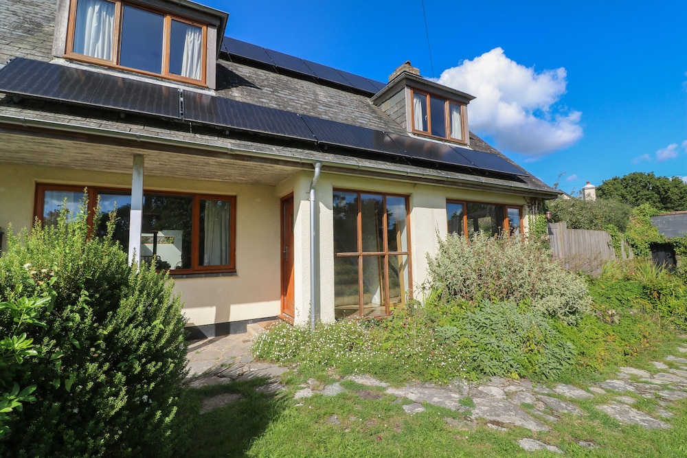 Mulberry Cottage — 4-Star Luxury Hotel in Totnes, United Kingdom