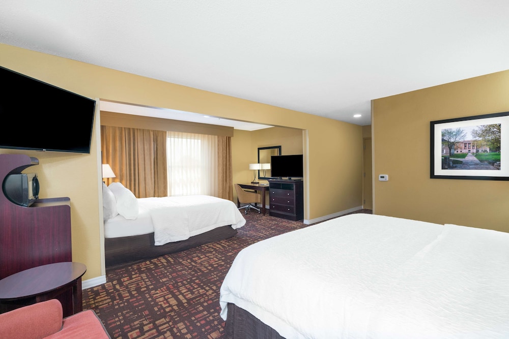 Hampton Inn Corydon - photo 23