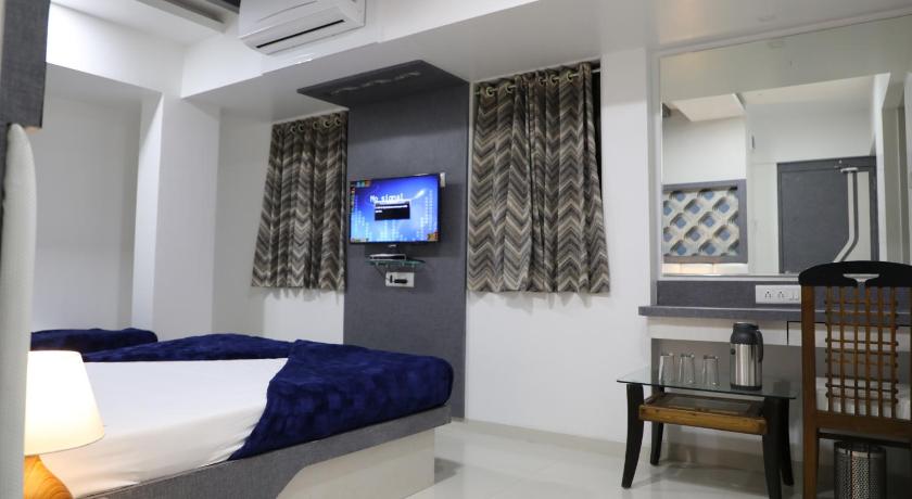 Hotel Fantacee — Navi Mumbai — photo 2