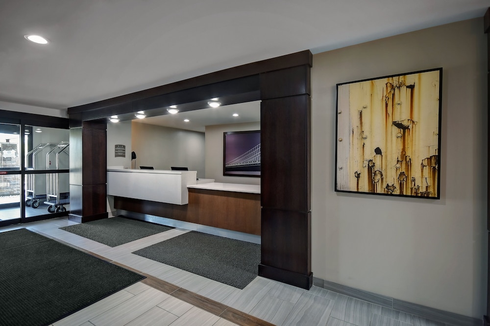 Staybridge Suites Holland by IHG - photo 43