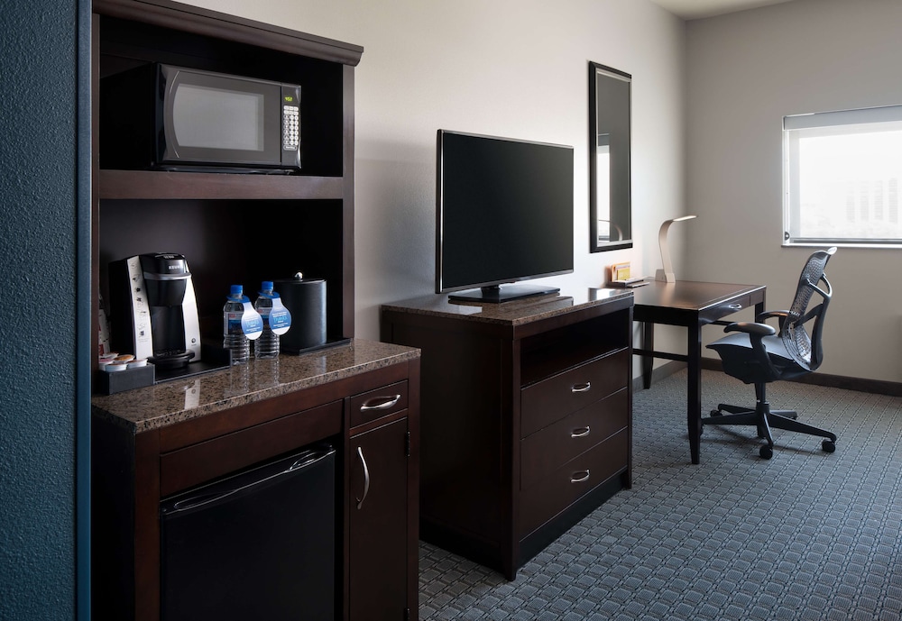 Hilton Garden Inn Denver Cherry Creek - photo 12