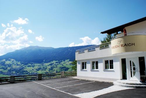 Apart Ferienraich — 4-Star Luxury Hotel in Arzl Im Pitztal, Austria