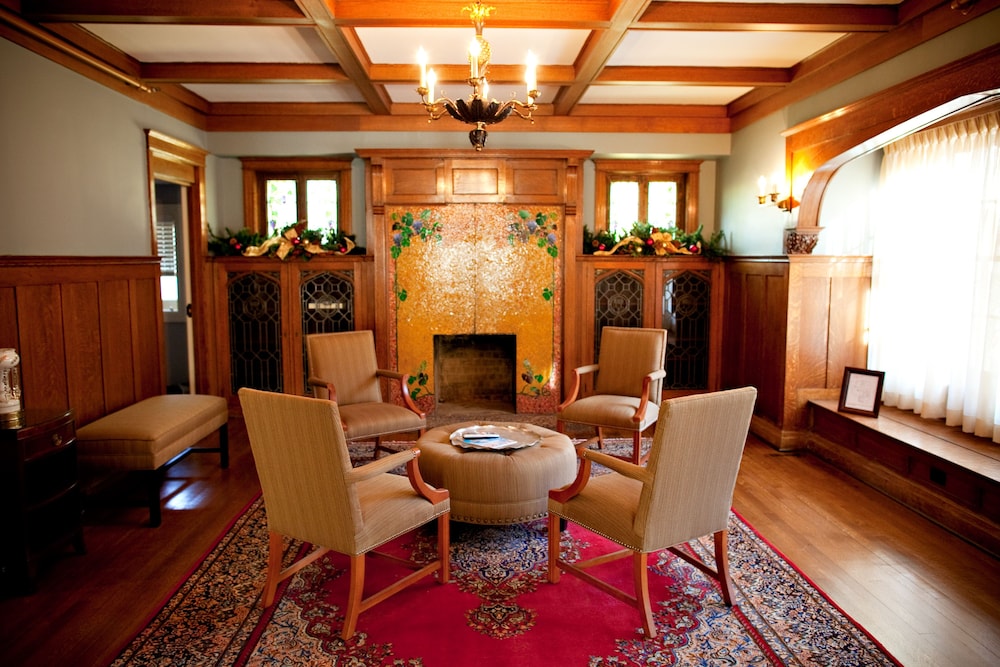 Mansions on Fifth Hotel - photo 46