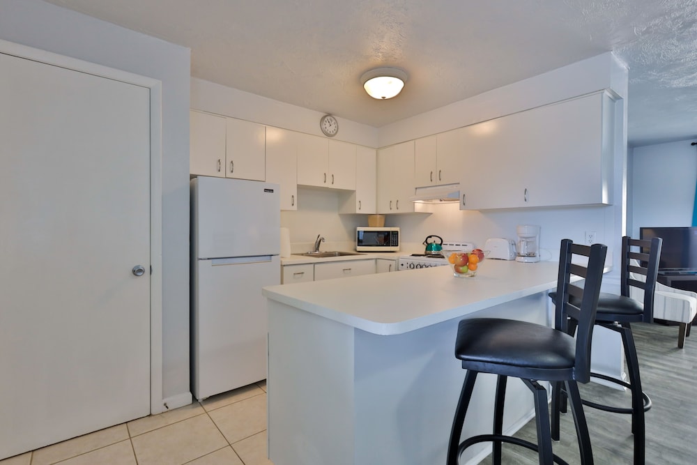 Coastal Waters Inn - photo 53