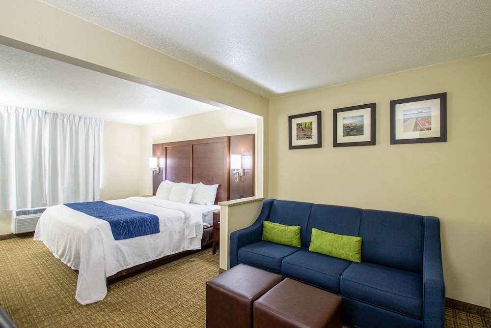 Quality Inn & Suites Green Bay Ashwaubenon - photo 10
