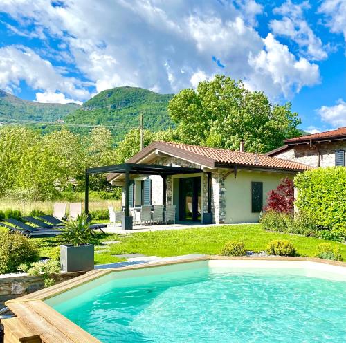 Villa Larius — 4-Star Luxury Hotel in Gravedona-San Gregorio, Italy