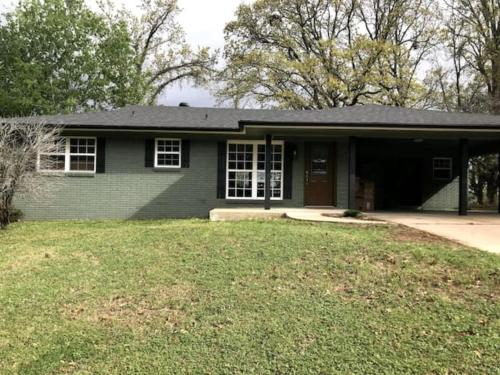 Lake View Retreat in Russellville, United States