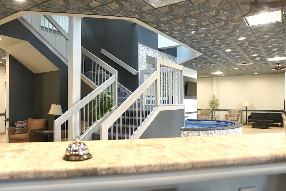 American Inn & Suites Waterford - photo 5