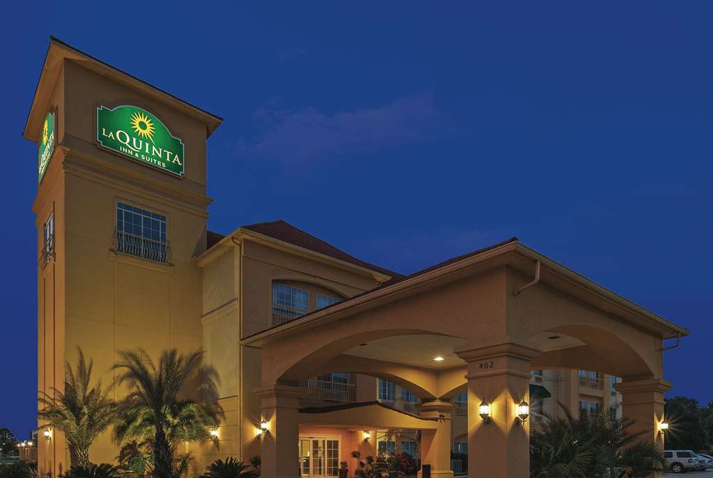 La Quinta Inn & Suites by Wyndham Livingston - photo 2