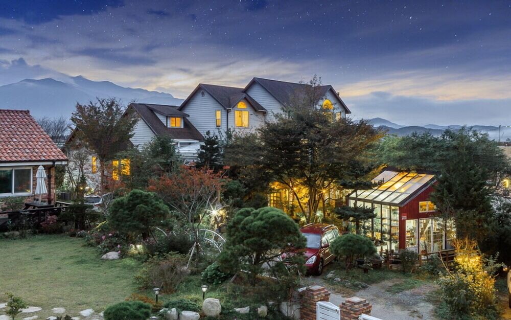 Darosan Pension — 4-Star Luxury Hotel in Sokcho, South Korea