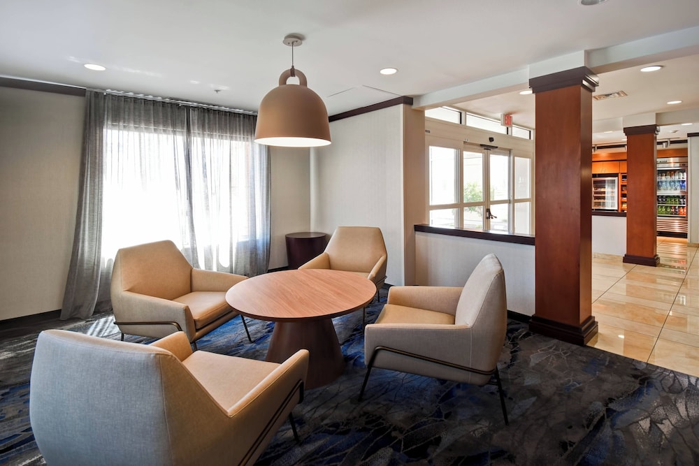 Fairfield Inn & Suites by Marriott North Platte - photo 2