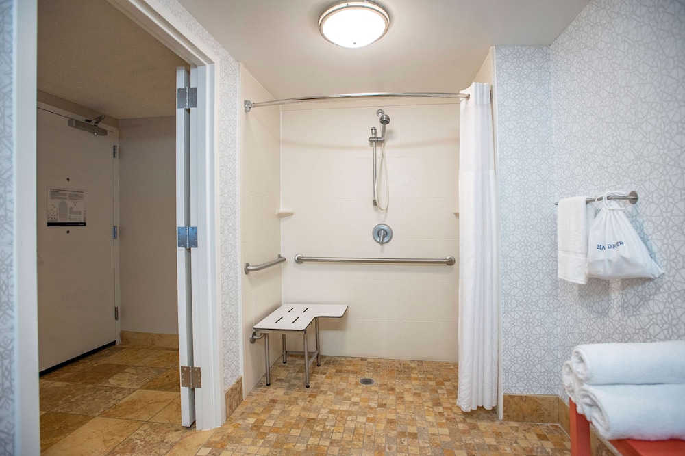 Hampton Inn Pensacola Airport - photo 52