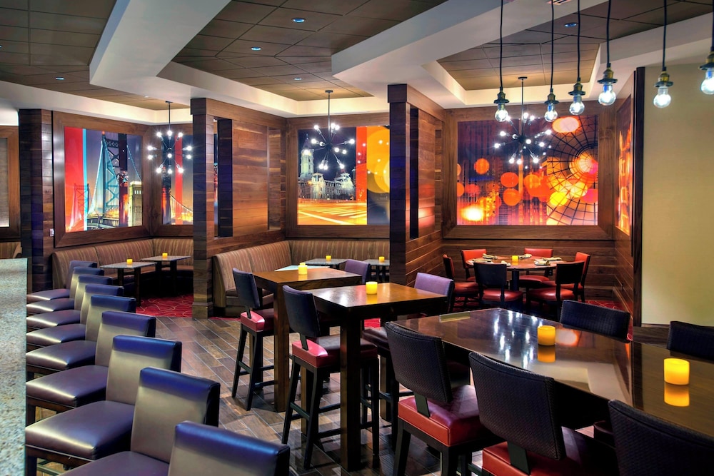 Philadelphia Airport Marriott - photo 37