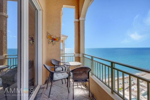 2 BR Monthly beach condo Miami — 4-Star Luxury Hotel in Hallandale Beach, United States