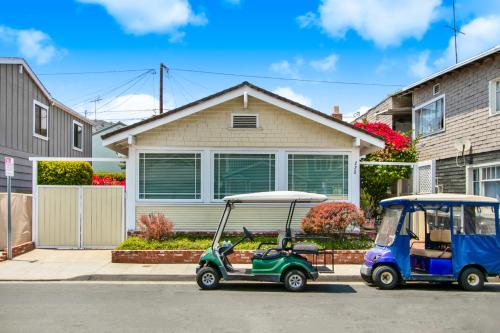 225CL 225 Claressa in Avalon, United States