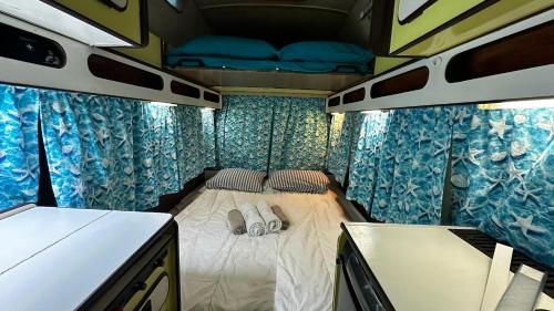 Campervan Sally - carbon neutral hotel in Lisbon